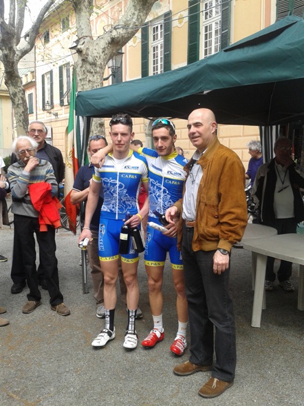 Ario e Matteo alla premiazione Ario e Matteo alla premiazione